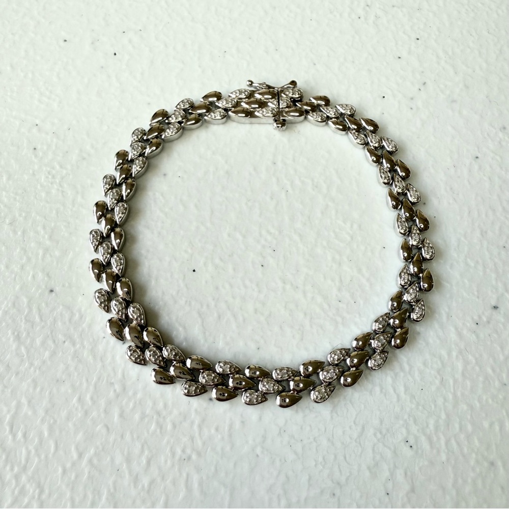 Macy's 1/4 carat Diamond Sterling Silver Women's link Bracelet